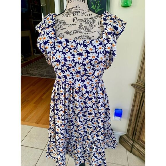 Alter’d State Daisy Dress - Picture 1 of 6